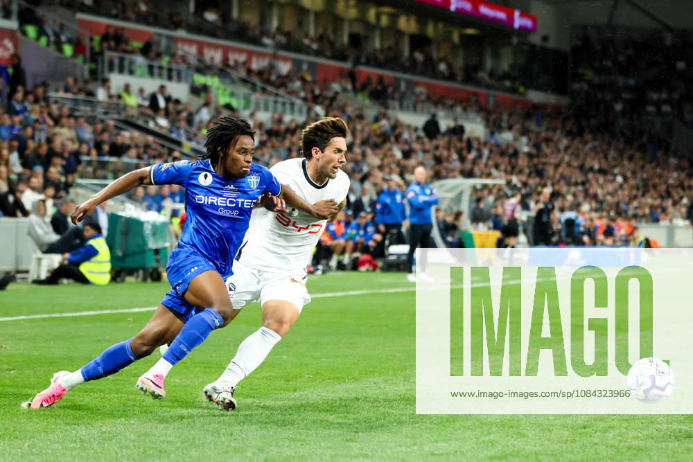 MELBOURNE, AUSTRALIA - OCTOBER 10: James Lackay of South Melbourne FC during the Australia Cup Final match between South Melbourne FC and Melbourne Victory FC at AAMI Park on October 10, 2026 in Melbourne, Austr0alia. Melbourne Australia - ZUMAp121 20261010_zsp_p121_081