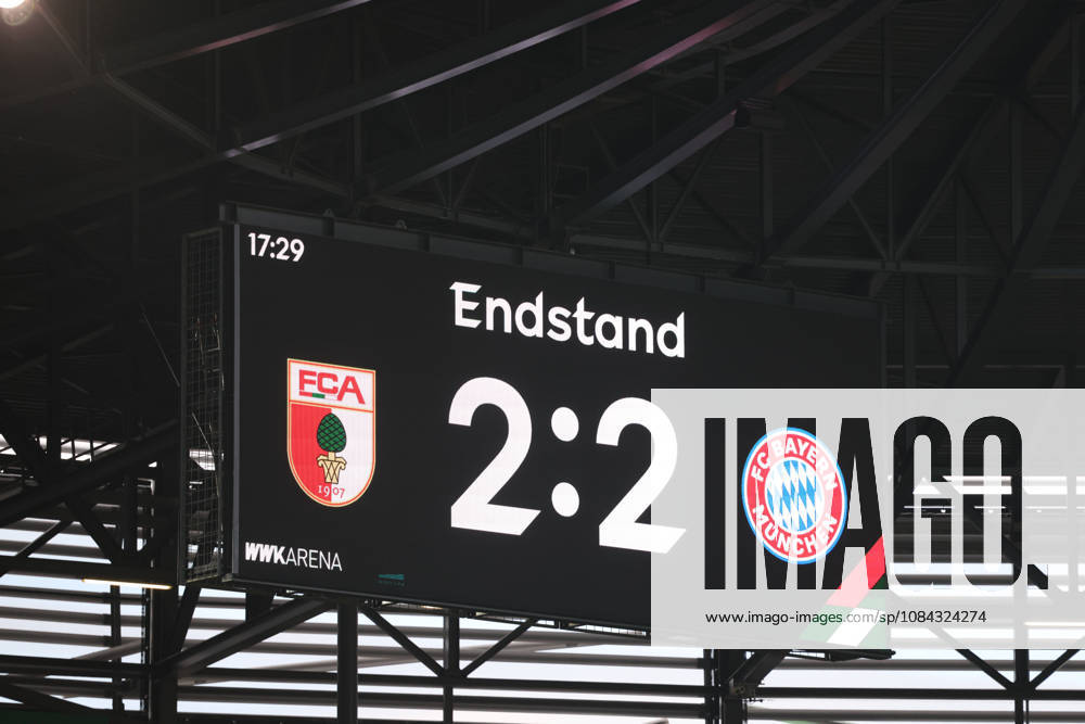 Der Endstand von 2:2 auf der Anzeigentafel nach dem Spiel, GER, FC Augsburg vs. FC Bayern Muenchen, Fussball, Bundesliga, 5. Spieltag, Saison 2026 2027, 10.10.2026, , GER, FC Augsburg vs. FC Bayern Muenchen, Fussball, Bundesliga, 5. Spieltag, Saison 2026 2027, 10.10.2026 Augsburg