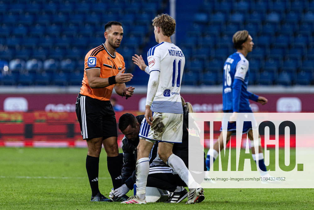 3.Liga: MSV Duisburg TSG Hoffenheim II; 10.10.2026 Leonidas Exuzidis (Schiedsrichter) bekommt medizinische Hilfe, Dominik Kother (MSV Duisburg, 11) 3.Liga 8.Spieltag: MSV Duisburg TSG Hoffenheim II; Schauinsland-Reisen-Arena, Duisburg, 10.10.2026 DFB regulations prohibit any use of photographs as image sequences and or quasi video.