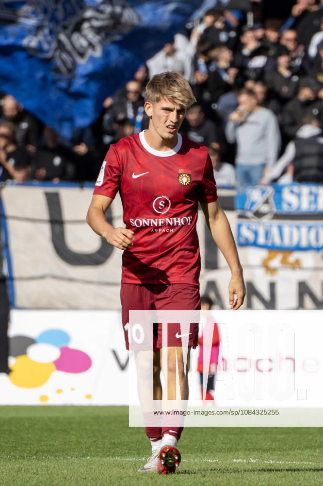 Fussball 3.Liga, SG Sonnenhof Grossaspach - SV Waldhof Mannheim v.l. Lukas Stoppel (SG Sonnenhof Großaspach) Aspach