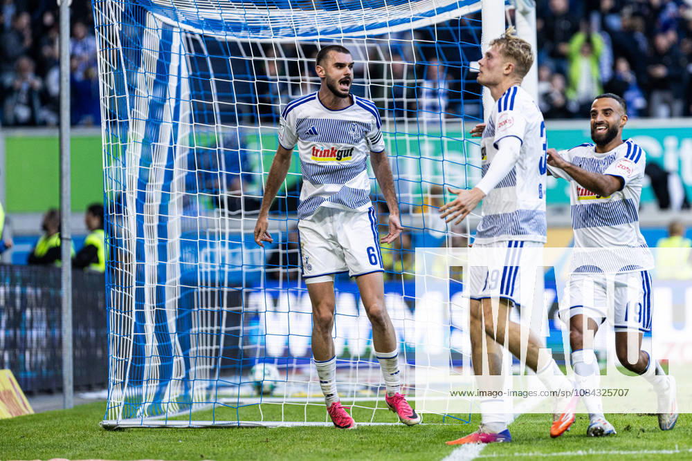 3.Liga: MSV Duisburg TSG Hoffenheim II; 10.10.2026 MSV Duisburg bejubelt das Tor, 2:2 durch Peter Remmert (MSV Duisburg, 39) 3.Liga 8.Spieltag: MSV Duisburg TSG Hoffenheim II; Schauinsland-Reisen-Arena, Duisburg, 10.10.2026 DFB regulations prohibit any use of photographs as image sequences and or quasi video.