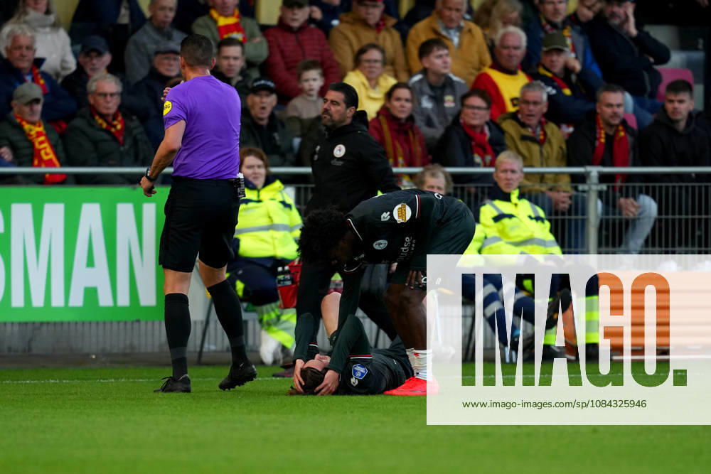 Eredivisie: Go Ahead Eagles v Sparta Rotterdam Deventer - Casper Terho of Sparta Rotterdam injured during the eighth competition round of the 2026 2027 Eredivisie season. The match is set between Go Ahead Eagles and Sparta Rotterdam at De Adelaarshorst on 10 October 2026 in Deventer, Netherlands. (Hero Images Danny de Groot)