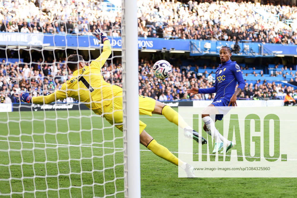 Chelsea v Bournemouth 10 October 2026, London - Premier League Football - Chelsea v Bournemouth - Joao Pedro of Chelsea scores their fourth goal - Photo: Jacques Feeney Offside. London UK