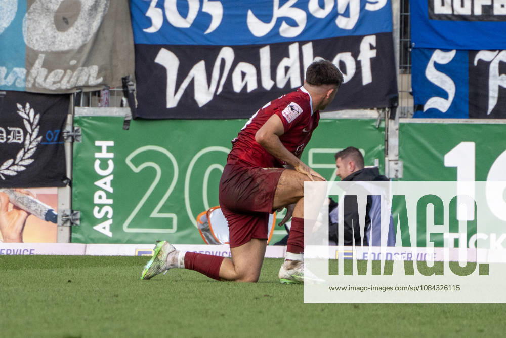 Fussball 3.Liga, SG Sonnenhof Grossaspach - SV Waldhof Mannheim v.l. Emotionen auf dem Platz Aspach