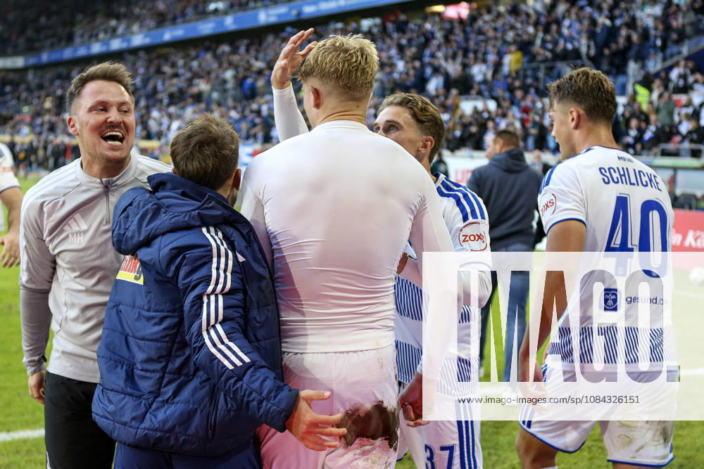 GER, Fussball, Herren, 3. Liga, Saison 2026 2027, MSV Duisburg - TSG Hoffenheim II Peter Remmert (Duisburg) Torjubel, jubelt mit seiner Mannschaft nach dem Treffer zum 3:2 Duisburg schauinsland-reisen-Arena Nordrhein-Westfalen Deutschland
