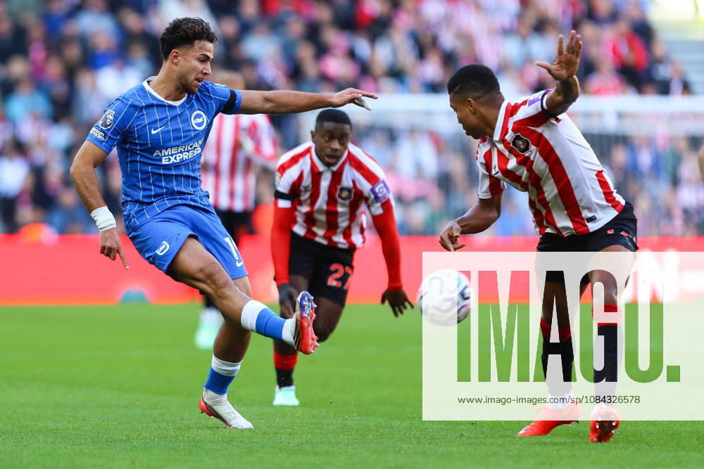 SUNDERLAND, ENGLAND, OCTOBER 10: Charalampos Kostoulas of Brighton & Hove Albion passes the ball during a Premier League 2026-27 match between Sunderland AFC and Brighton & Hove Albion at the Stadium of Light on October 10, 2026 in Sunderland, England. (Photo by Zach Forster Sports Press Photo)