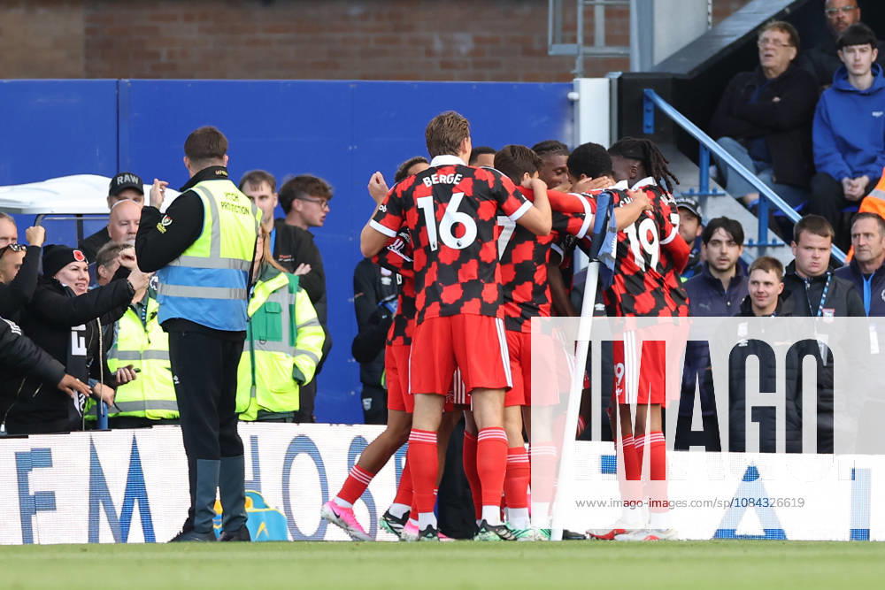 Ipswich Town v Fulham, Premier League Ryan Sessegnon of Fulham celebrates with his side after scoring the first goal during the Ipswich Town v Fulham Premier League match at Portman Road, Ipswich, England on 10 October 2026 Credit: Tiego Grenho Every Second Media Editorial use only. All images are copyright Every Second Media Limited. No images may be reproduced without prior permission. All rights reserved. Premier League and Football League images are subject to licensing agreements with Football DataCo Limited. see https: www.football-dataco.com