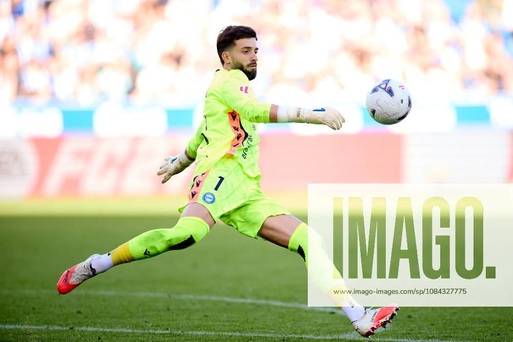 Antonio Sivera of Deportivo Alaves in action during the LaLiga EA Sports match between Deportivo Alaves and Atletico de Madrid at Mendizorrotza on October 10, 2026, in Vitoria, Spain. Deportivo Alaves V Atletico De Madrid - La Liga EA Sports - ZUMAa181 20261010_zaa_a181_052