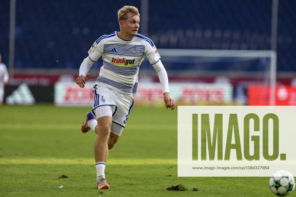 GER, Fussball, Herren, 3. Liga, Saison 2026 2027, MSV Duisburg - TSG Hoffenheim II Peter Remmert (Duisburg) in Aktion am Ball, Einzelaktion Duisburg schauinsland-reisen-Arena Nordrhein-Westfalen Deutschland