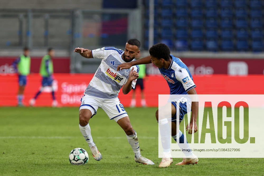 GER, Fussball, Herren, 3. Liga, Saison 2026 2027, MSV Duisburg - TSG Hoffenheim II Ramien Safi (Duisburg) und Tristan Spranger (TSG II) im Kampf um den Ball Duisburg schauinsland-reisen-Arena Nordrhein-Westfalen Deutschland