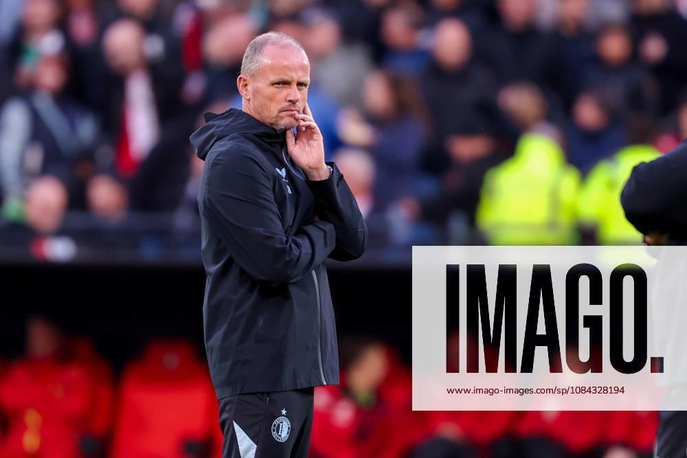 2026-10-10 Feyenoord v AZ Alkmaar - Dutch Eredivisie ROTTERDAM, NETHERLANDS - OCTOBER 10: Assistent coach Sipke Hulshoff of Feyenoord looks on during the Dutch Eredivisie match between Feyenoord and AZ Alkmaar at Stadion Feijenoord on October 10, 2026 in Rotterdam, Netherlands. Rotterdam Stadion Feijenoord Netherlands Content not available for redistribution in The Netherlands directly or indirectly through any third parties.