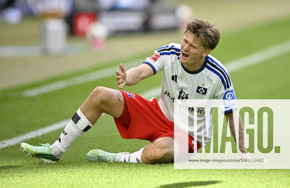 David Moeller Wolfe Hamburger SV HSV (03) Gestik Geste sauer TSG 1899 Hoffenheim vs Hamburger SV HSV 10.10.2026 DFL REGULATIONS PROHIBIT ANY USE OF PHOTOGRAPHS AS IMAGE SEQUENCES AND OR QUASI-VIDEO TSG 1899 Hoffenheim vs Hamburger SV HSV