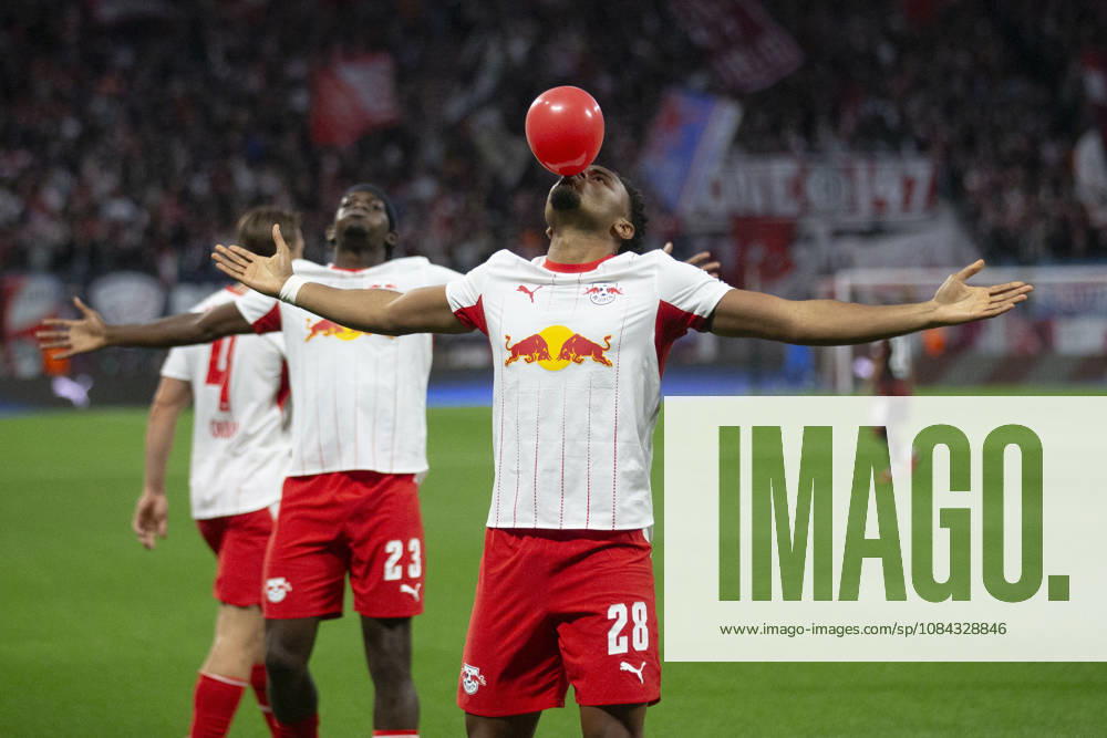 GER, Leipzig, Fussball, Bundesliga, 5. Spieltag, RB Leipzig vs. Eintracht Frankfurt im Bild v.l.: Christopher Nkunku (RB Leipzig 28),Torjubel 10.10.2026, Red-Bull Arena Leipzig DFL DFB REGULATIONS PROHIBIT ANY USE OF PHOTOGRAPHS AS IMAGE SEQUENCES AND OR QUASI-VIDEO, Leipzig Red-Bull Arena Sachsen Germany