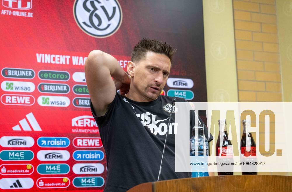 Fußball, Herren, Saison 2026 2027, 1. Bundesliga (5. Spieltag), 1. FC Union Berlin - SV 07 Elversberg, Trainer Vincent Wagner (SV Elversberg) , 10.10.2026,