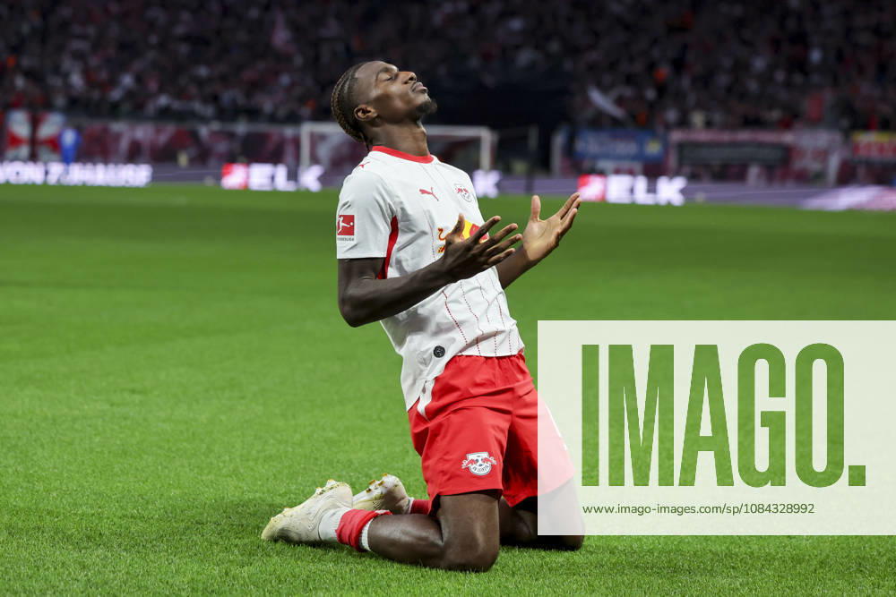 Ezechiel Banzuzi (RB Leipzig) bejubelt seinen Treffer zum 1:0 waehrend des spiels der 1. Bundesliga zwischen RB Leipzig und Eintracht Frankfurt, Red Bull Arena am 10. October 2026 in Leipzig, Deutschland. (Foto von Marco Steinbrenner DeFodi Images) +++ Ezechiel Banzuzi (RB Leipzig) celebrates after scoring his teams first goal during the Bundesliga match between RB Leipzig and Eintracht Frankfurt at Red Bull Arena on October 10, 2026 in Leipzig, Germany. (Photo by Marco Steinbrenner DeFodi Images) DFB DFL REGULATIONS PROHIBIT ANY USE OF PHOTOGRAPHS AS IMAGE SEQUENCES AND OR QUASI-VIDEO. (Photo by Marco Steinbrenner DeFodi Images) -