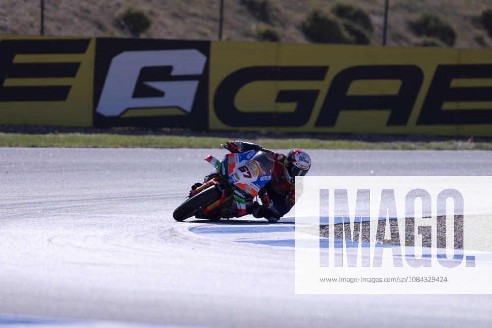 ESTORIL, PORTUGAL - OCTOBER 10: Alberto Surra of Italy and Motocross Racing competes during Race 1 during day two of the World Superbikes Estoril Round at Circuito Estoril on October 10, 2026 in Estoril, Portugal. Cascais Portugal - ZUMAl192 20261010_zsp_l192_018