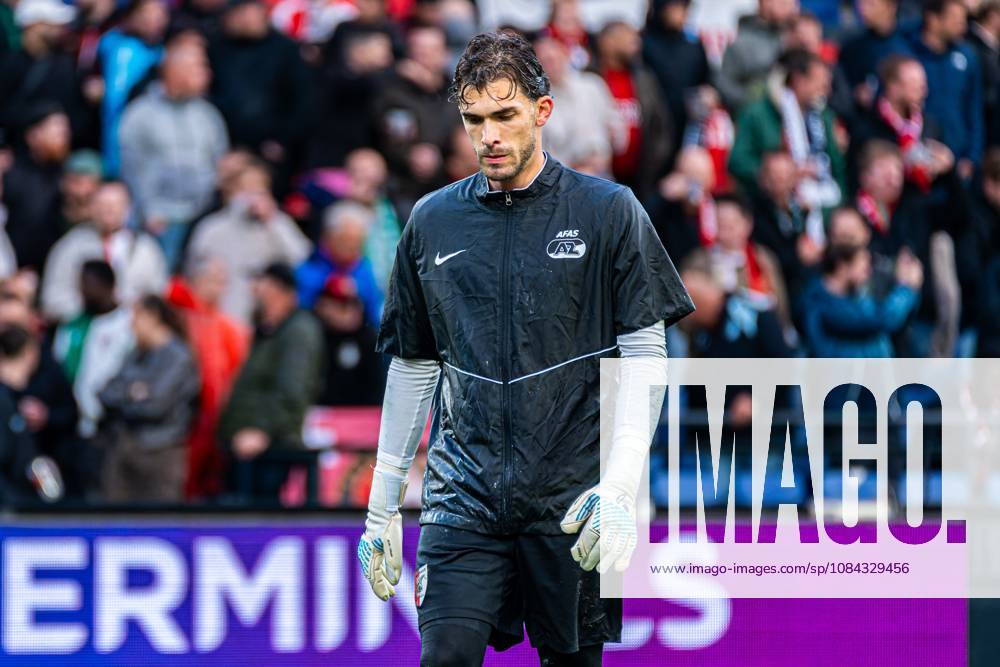 ROTTERDAM - AZ Alkmaar goalkeeper Jari De Busser ahead of the Eredivisie match between Feyenoord and AZ Alkmaar at Stadion Feijenoord on October 10, 2026 in Rotterdam, the Netherlands. KEVIN SENDERS ANP Eredivisie 2026 27 ANPxSportx xMarcelxterxBalsxIVx 572039153 originalFilename: 572039153