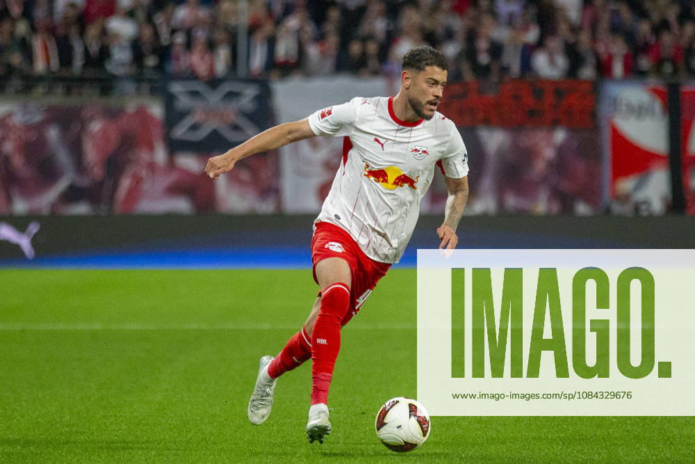GER, Leipzig, Fussball, Bundesliga, 5. Spieltag, RB Leipzig vs. Eintracht Frankfurt im Bild v.l.: Romulo Cardoso (RB Leipzig 40), Aktion mit Ball 10.10.2026, Red-Bull Arena Leipzig DFL DFB REGULATIONS PROHIBIT ANY USE OF PHOTOGRAPHS AS IMAGE SEQUENCES AND OR QUASI-VIDEO, Leipzig Red-Bull Arena Sachsen Germany