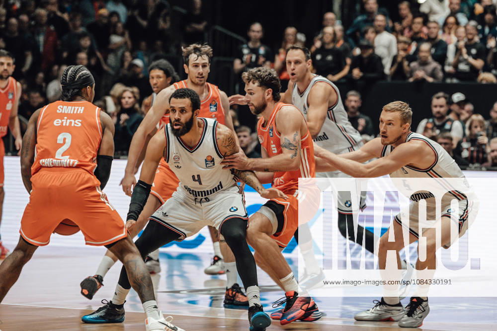 EasyCredit Basketball Bundesliga, 5. Spieltag, Niners Chemnitz -Bayern München 10.10.2026 ab 16:00 Uhr Chemnitz, Chemnitz Arena Im Foto: 04 Duane Washington JR., 02 Stefan Smith, 25 Ben Burnham, 05 Niels Giffey easyCredit Basketball Bundesliga, 5. Spieltag, Niners Chemnitz - Bayern München Chemnitz Sachsen Deutschland