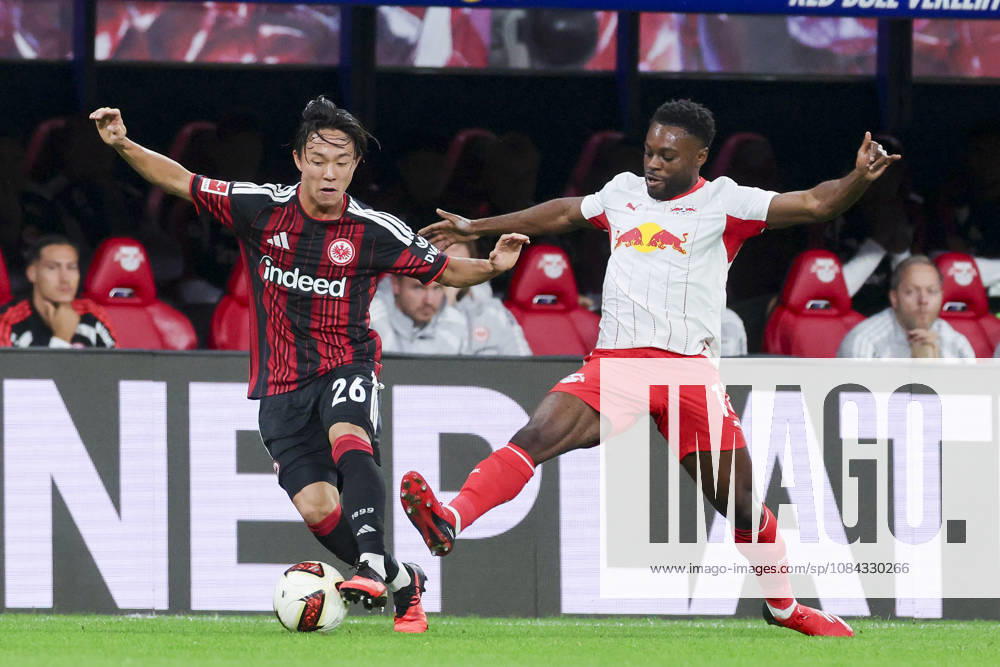 Keita Kosugi (Eintracht Frankfurt) und Ridle Baku (RB Leipzig) kaempfen um den Ball waehrend des spiels der 1. Bundesliga zwischen RB Leipzig und Eintracht Frankfurt, Red Bull Arena am 10. October 2026 in Leipzig, Deutschland. (Foto von Marco Steinbrenner DeFodi Images) +++ Keita Kosugi (Eintracht Frankfurt) und Ridle Baku (RB Leipzig) battle for the ball during the Bundesliga match between RB Leipzig and Eintracht Frankfurt at Red Bull Arena on October 10, 2026 in Leipzig, Germany. (Photo by Marco Steinbrenner DeFodi Images) DFB DFL REGULATIONS PROHIBIT ANY USE OF PHOTOGRAPHS AS IMAGE SEQUENCES AND OR QUASI-VIDEO. (Photo by Marco Steinbrenner DeFodi Images) -