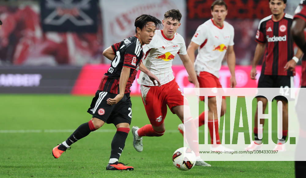 RB Leipzig - Frankfurt Bundesliga Leipzig, 10.10.2026, Red Bull Arena, Fußball, 1.Bundesliga, 5.Spieltag , RB Leipzig vs. SG Eintracht Frankfurt , Im Bild von links: Keita Kosugi (26, Frankfurt), Andrija Maksimovic (30, RB Leipzig). , Nur zur redaktionellen Nutzung. Only editorial use. , DFL DFB regulations prohibit any use of photographs as image sequences and or quasi-video. ,