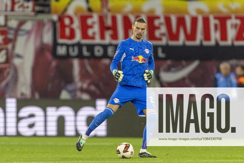 GER, Leipzig, Fussball, Bundesliga, 5. Spieltag, RB Leipzig vs. Eintracht Frankfurt im Bild v.l.: Maarten Vandevoordt (RB Leipzig 26), 10.10.2026, Red-Bull Arena Leipzig DFL DFB REGULATIONS PROHIBIT ANY USE OF PHOTOGRAPHS AS IMAGE SEQUENCES AND OR QUASI-VIDEO, Leipzig Red-Bull Arena Sachsen Germany