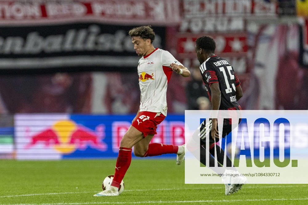 GER, Leipzig, Fussball, Bundesliga, 5. Spieltag, RB Leipzig vs. Eintracht Frankfurt im Bild v.l.: Neil El Aynaoui (RB Leipzig 21), Noel Aseko (Eintracht Frankfurt 15), Zweikampf 10.10.2026, Red-Bull Arena Leipzig DFL DFB REGULATIONS PROHIBIT ANY USE OF PHOTOGRAPHS AS IMAGE SEQUENCES AND OR QUASI-VIDEO, Leipzig Red-Bull Arena Sachsen Germany