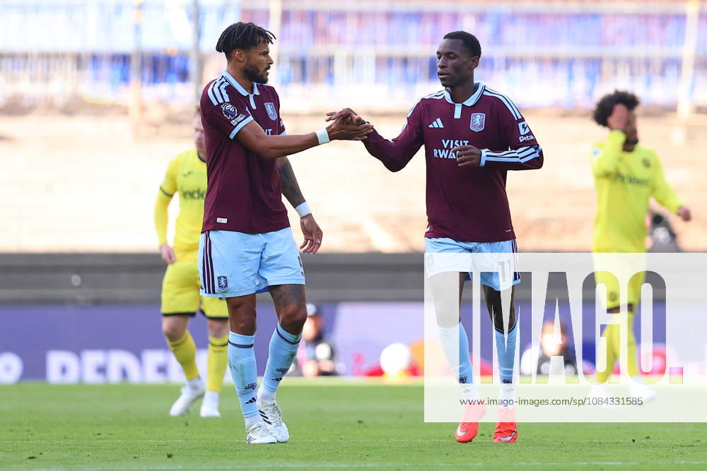 Aston Villa v Brentford, Premier League Nicolas Jackson of Aston Villa celebrates his equalising goal 1-1 during the Aston Villa v Brentford Premier League match at Villa Park, Birmingham, England on 10 October 2026 Credit: Ryan Crockett Every Second Media Editorial use only. All images are copyright Every Second Media Limited. No images may be reproduced without prior permission. All rights reserved. Premier League and Football League images are subject to licensing agreements with Football DataCo Limited. see https: www.football-dataco.com