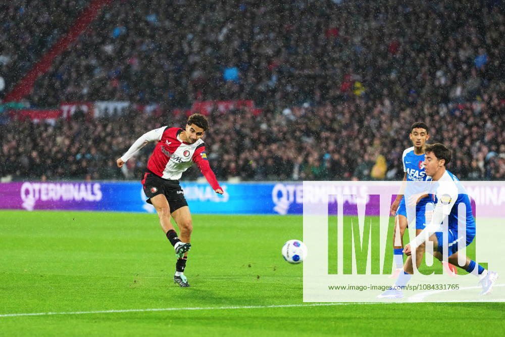Eredivisie: Feyenoord Rotterdam v AZ Alkmaar Rotterdam - Oussama Targhalline of Feyenoord during the eight competition round of the 2026 2027 Eredivisie season. The match is set between Feyenoord Rotterdam and AZ Alkmaar at Stadion Feijenoord on 10 October 2026 in Rotterdam, Netherlands.