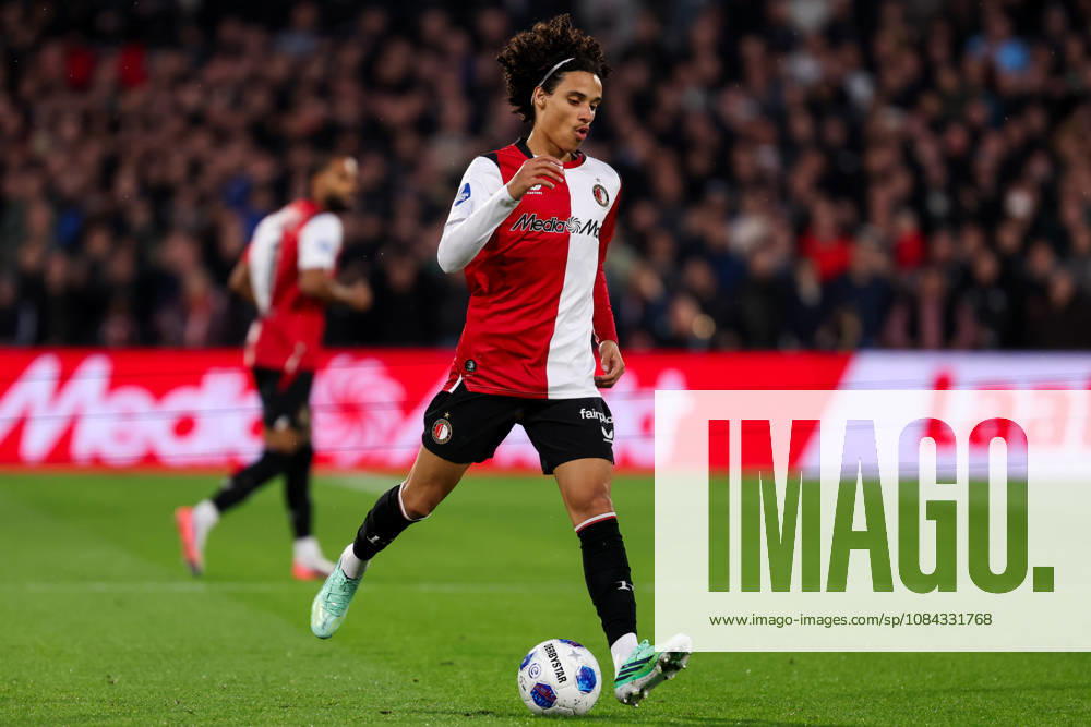 2026-10-10 Feyenoord v AZ Alkmaar - Dutch Eredivisie ROTTERDAM, NETHERLANDS - OCTOBER 10: Gjivai Zechiel of Feyenoord runs with the ball during the Dutch Eredivisie match between Feyenoord and AZ Alkmaar at Stadion Feijenoord on October 10, 2026 in Rotterdam, Netherlands. Rotterdam Stadion Feijenoord Netherlands Content not available for redistribution in The Netherlands directly or indirectly through any third parties.