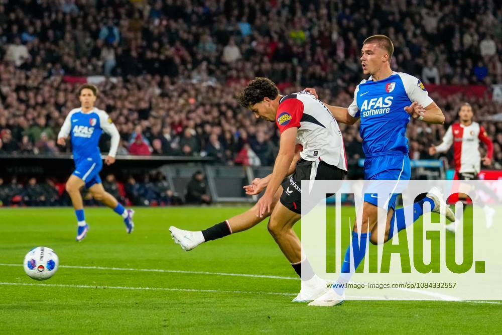 , Stadion Feijenoord (De Kuip) , season 2026 2027 , Dutch Eredivisie football , match between Feyenoord and AZ , Picture shows goal scored by Feyenoord player Nacho Ferri Feyenoord - AZ x208116923x