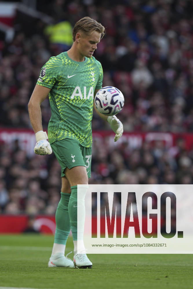Manchester United, ManU v Tottenham Hotspur, Premier League Antonin Kinský of Tottenham Hotspur during the Manchester United v Tottenham Hotspur Premier League match at Old Trafford, Manchester, England on 10 October 2026 Credit: Steve Flynn Every Second Media Editorial use only. All images are copyright Every Second Media Limited. No images may be reproduced without prior permission. All rights reserved. Premier League and Football League images are subject to licensing agreements with Football DataCo Limited. see https: www.football-dataco.com