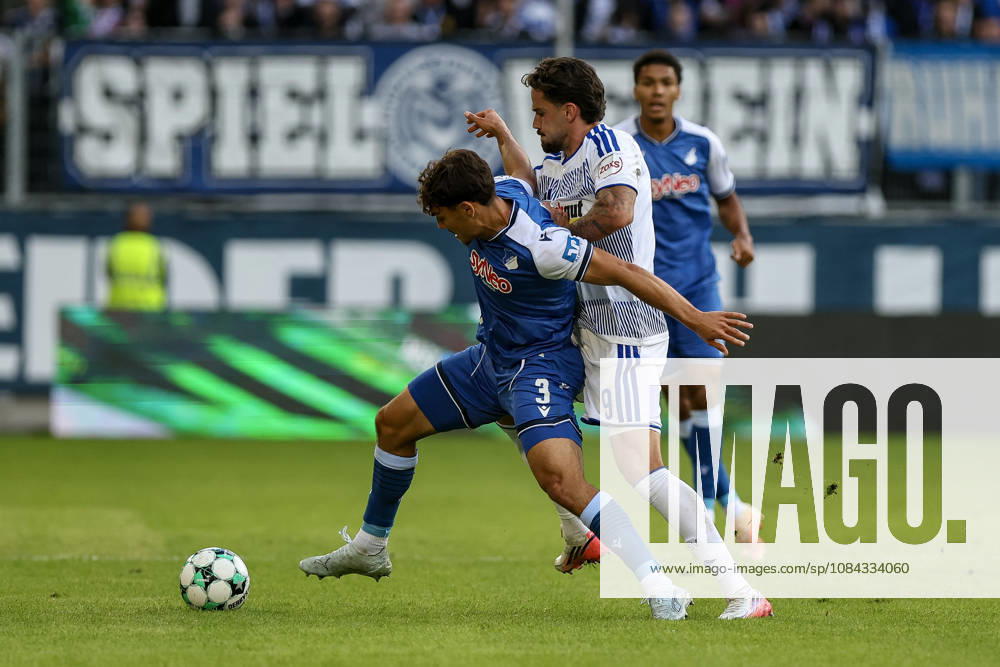 GER, Fussball, Herren, 3. Liga, Saison 2026 2027, MSV Duisburg - TSG Hoffenheim II Sean Dulic (TSG II) und Lex-Tyger Lobinger (Duisburg) im Kampf um den Ball Duisburg schauinsland-reisen-Arena Nordrhein-Westfalen Deutschland