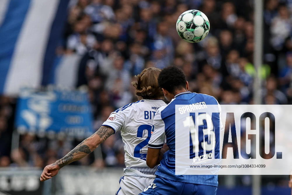 GER, Fussball, Herren, 3. Liga, Saison 2026 2027, MSV Duisburg - TSG Hoffenheim II Joshua Bitter (Duisburg) und Tristan Spranger (TSG II) im Kampf um den Ball Duisburg schauinsland-reisen-Arena Nordrhein-Westfalen Deutschland