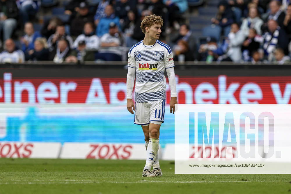 GER, Fussball, Herren, 3. Liga, Saison 2026 2027, MSV Duisburg - TSG Hoffenheim II Dominik Kother (Duisburg) schaut Duisburg schauinsland-reisen-Arena Nordrhein-Westfalen Deutschland