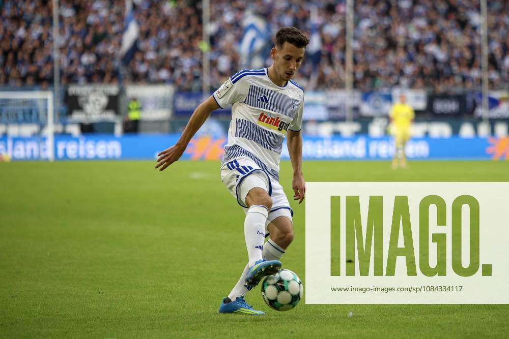 GER, Fussball, Herren, 3. Liga, Saison 2026 2027, MSV Duisburg - TSG Hoffenheim II Conor Noß (Duisburg) in Aktion am Ball, Einzelaktion Duisburg schauinsland-reisen-Arena Nordrhein-Westfalen Deutschland