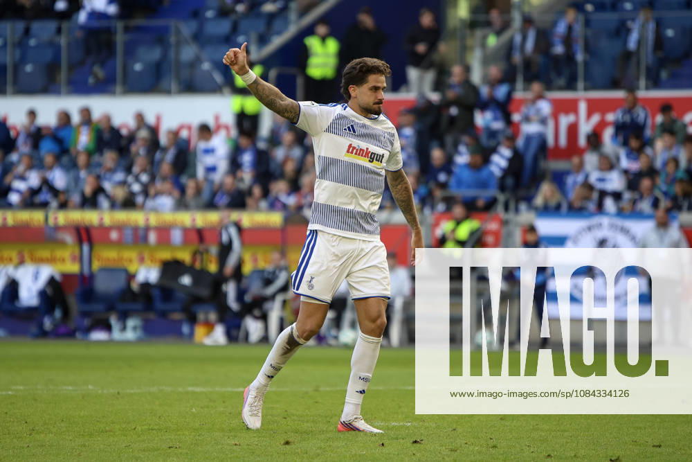 GER, Fussball, Herren, 3. Liga, Saison 2026 2027, MSV Duisburg - TSG Hoffenheim II Lex-Tyger Lobinger (Duisburg) gestikuliert, Gestik Duisburg schauinsland-reisen-Arena Nordrhein-Westfalen Deutschland