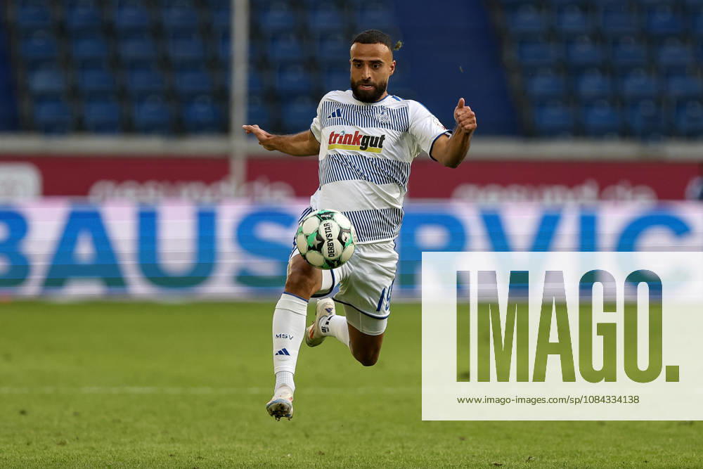 GER, Fussball, Herren, 3. Liga, Saison 2026 2027, MSV Duisburg - TSG Hoffenheim II Ramien Safi (Duisburg) in Aktion am Ball, Einzelaktion Duisburg schauinsland-reisen-Arena Nordrhein-Westfalen Deutschland