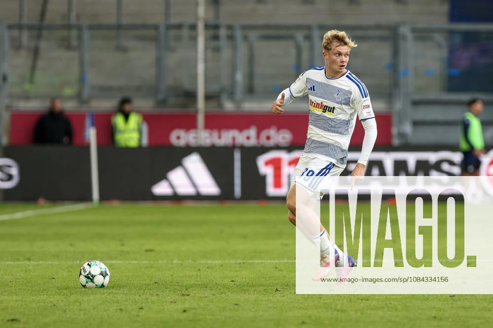GER, Fussball, Herren, 3. Liga, Saison 2026 2027, MSV Duisburg - TSG Hoffenheim II Peter Remmert (Duisburg) in Aktion am Ball, Einzelaktion Duisburg schauinsland-reisen-Arena Nordrhein-Westfalen Deutschland