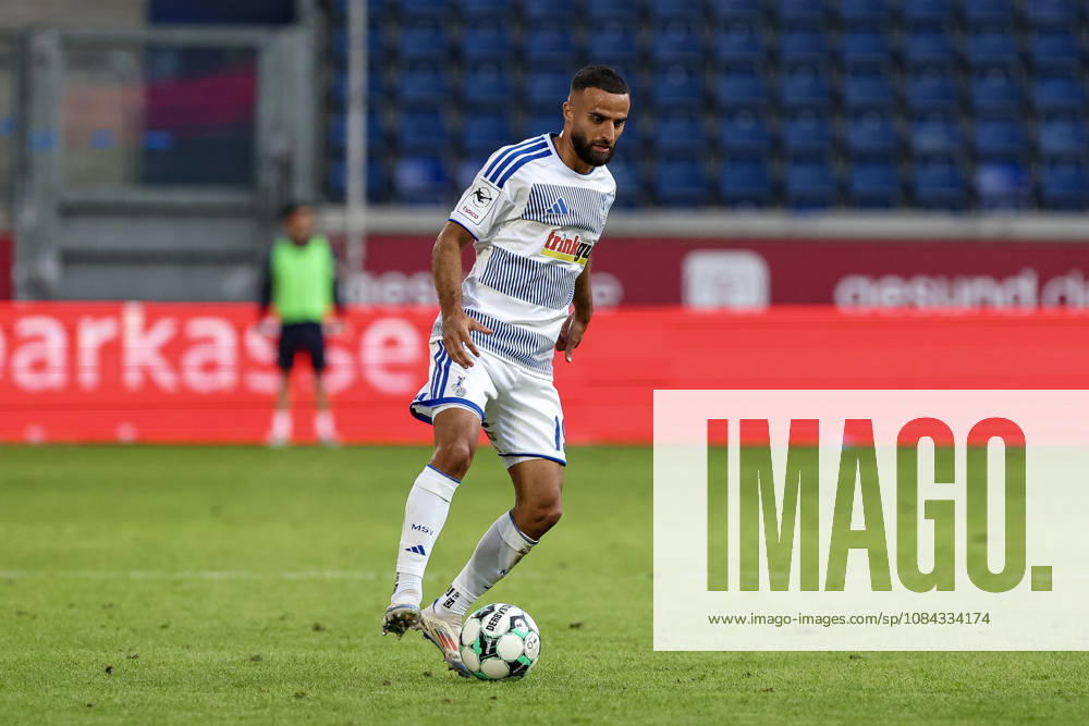 GER, Fussball, Herren, 3. Liga, Saison 2026 2027, MSV Duisburg - TSG Hoffenheim II Ramien Safi (Duisburg) in Aktion am Ball, Einzelaktion Duisburg schauinsland-reisen-Arena Nordrhein-Westfalen Deutschland