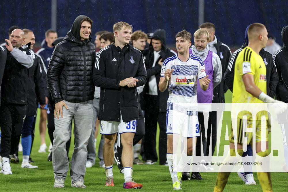 GER, Fussball, Herren, 3. Liga, Saison 2026 2027, MSV Duisburg - TSG Hoffenheim II Peter Remmert (Duisburg) Schlussjubel, jubelt nach dem Sieg Duisburg schauinsland-reisen-Arena Nordrhein-Westfalen Deutschland