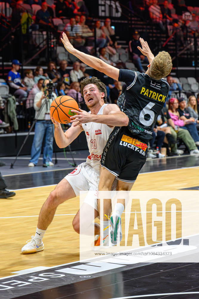 Basketball - Saison 2026 2027 - 2. Bundesliga Pro-A - 4. Spieltag: Nürnberg Falcons Basketball Club NBC - Kreisbau Kirchheim Knights - AlSch - - Nate Heise (33, Nürnberg Falcons BC NBC ) Johannes Patrick (6, Kreisbau Kirchheim Knights )