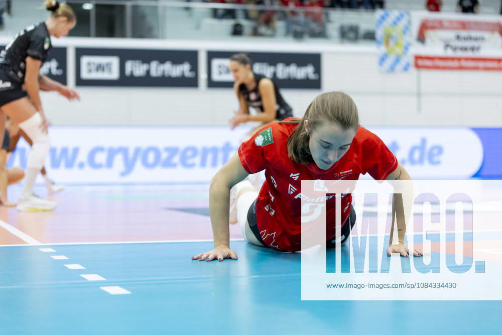 DEKRA 1. Bundesliga Frauen: Schwarz-Weiss Erfurt vs. Rote Raben Vilsbiburg; Erfurt; 10.10.2026 Sarah Stiriz ( 9; Rote Raben Vilsbiburg) DEKRA 1. Bundesliga Frauen: Schwarz-Weiss Erfurt vs. Rote Raben Vilsbiburg; Riethsporthalle Erfurt