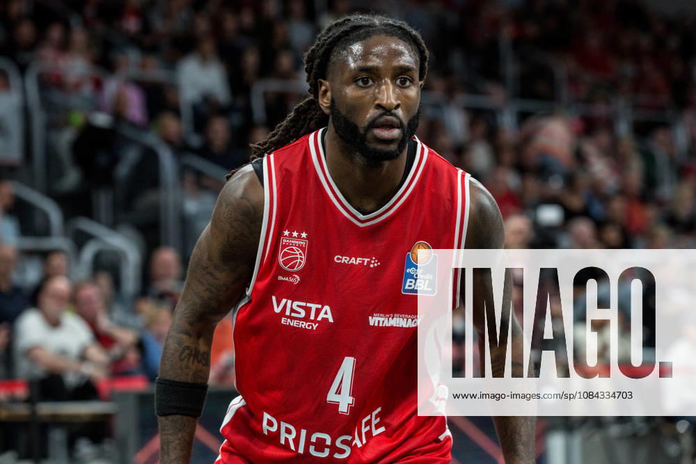 Bamberg, Deutschland 10. Oktober 2026: easyCredit BBL - 2026 2027 - 5. Spieltag - BMA365 Bamberg Baskets gegen Syntainics MBC Im Bild: Jordan Jones (Bamberg) voll fokusiert Brose Arena Bayern