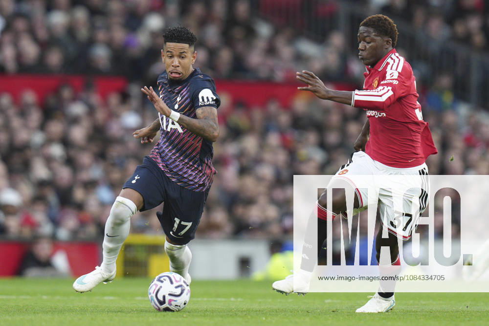 Manchester United, ManU v Tottenham Hotspur, Premier League Savio of Tottenham Hotspur competes for the ball with Kobbie Mainoo of Manchester United during the Manchester United v Tottenham Hotspur Premier League match at Old Trafford, Manchester, England on 10 October 2026 Credit: Steve Flynn Every Second Media Editorial use only. All images are copyright Every Second Media Limited. No images may be reproduced without prior permission. All rights reserved. Premier League and Football League images are subject to licensing agreements with Football DataCo Limited. see https: www.football-dataco.com