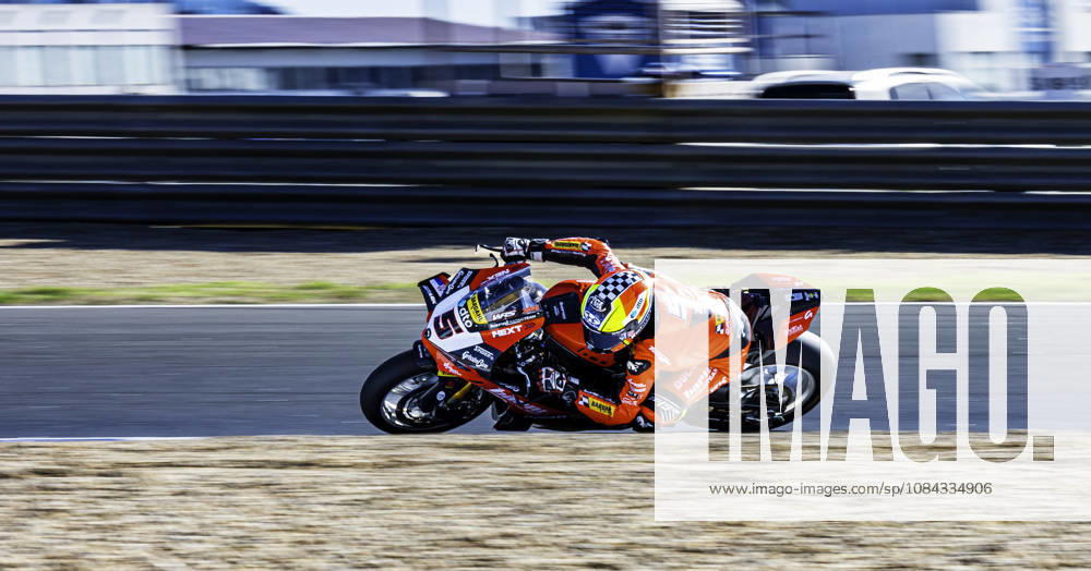 Yari Montella of Barni Spark Racing Team in action during the Race 1 of the FIM Superbike World Championship, WM, Weltmeisterschaft at Circuito Estoril on October 10, 2026 in Cascais, Portugal. Cascais Portugal - ZUMAr200 20261010_zsp_r200_062