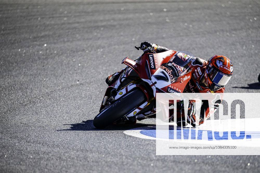 Iker Lecuona of Aruba.It Racing - Ducati in action during the Race 1 of the FIM Superbike World Championship, WM, Weltmeisterschaft at Circuito Estoril on October 10, 2026 in Cascais, Portugal. Cascais Portugal - ZUMAr200 20261010_zsp_r200_073