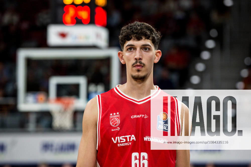 Bamberg, Deutschland 10. Oktober 2026: easyCredit BBL - 2026 2027 - 5. Spieltag - BMA365 Bamberg Baskets gegen Syntainics MBC Im Bild: Yual Hochstadter (Bamberg) Einzelbild Brose Arena Bayern