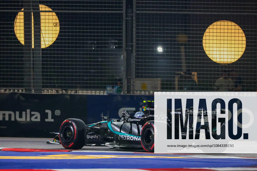 Formula 1 Singapore Grand Prix SINGAPORE - OCTOBER 10: Mercedes s driver Kimi Antonelli during the Qualifying Session at the Formula One Grand Prix of Singapore, at the Marina Bay Street Circuit in Singapore, on October 10, 2026. Daniel Ceng Anadolu Singapore Singapore. Editorial use only. Please get in touch for any other usage.
