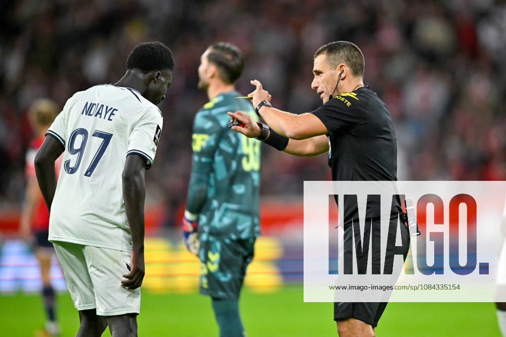 LOSC Lille v Le Havre Athletic Club - Ligue 1 McDonald s 2026 2027 Fodà BALLO-TOURE of Le Havre and Bastien Dechepy Referee during Ligue 1 McDonald s match between Lille and Le Havre at Stade Pierre-Mauroy on October 10, 2026 in Lille, France. Lille France